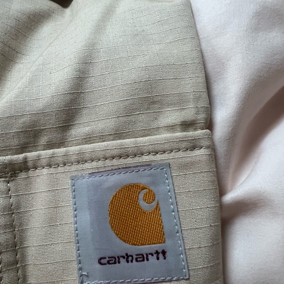 Carhaarrt cargo pants size 34 in traditional khaki - Picture 2 of 3